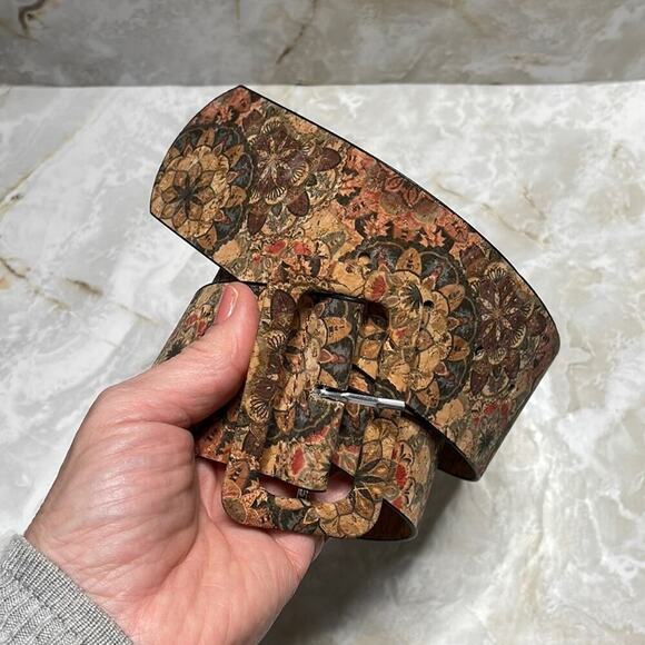 Unique bohemian cork medallion design belt - Picture 1 of 6